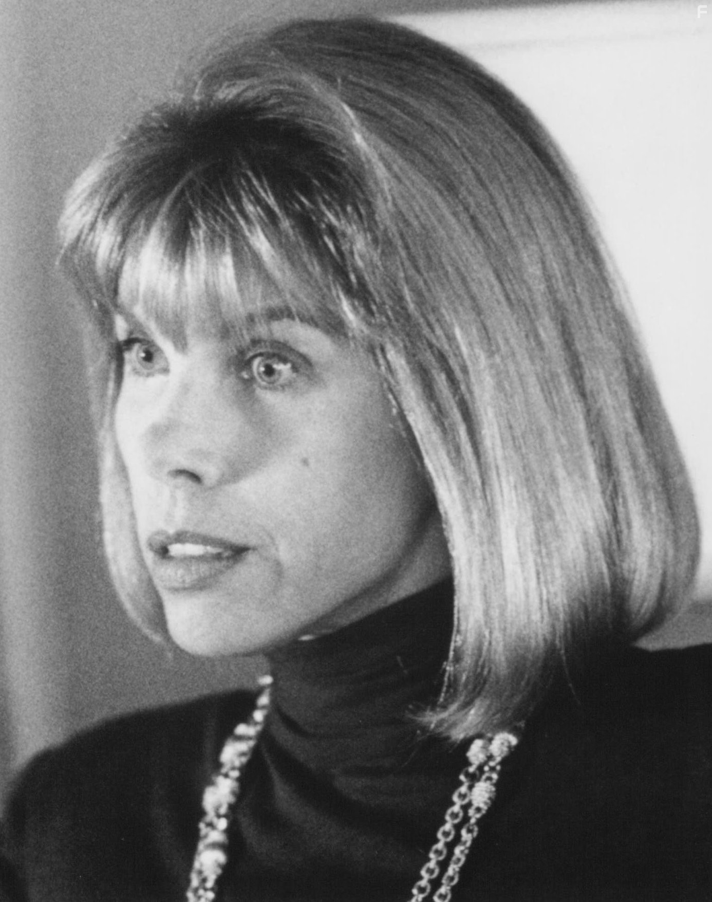 Christine Baranski in Осторожно, заложник! (1994)