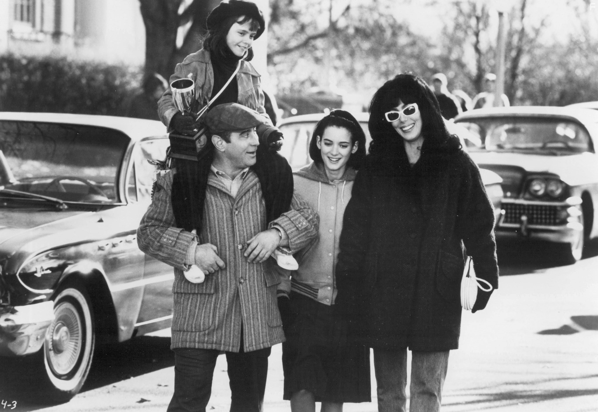 Christina Ricci, Winona Ryder, Cher, and Bob Hoskins in Русалки (1990)