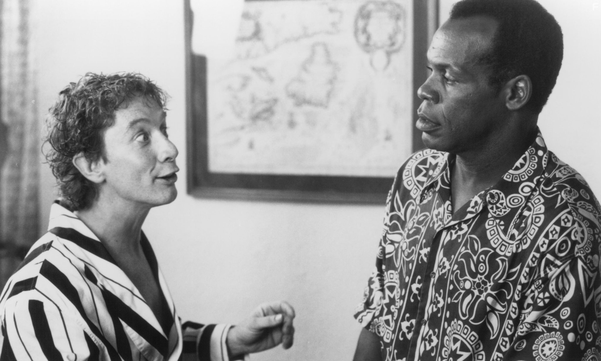 Danny Glover and Martin Short in Невезучие (1991)