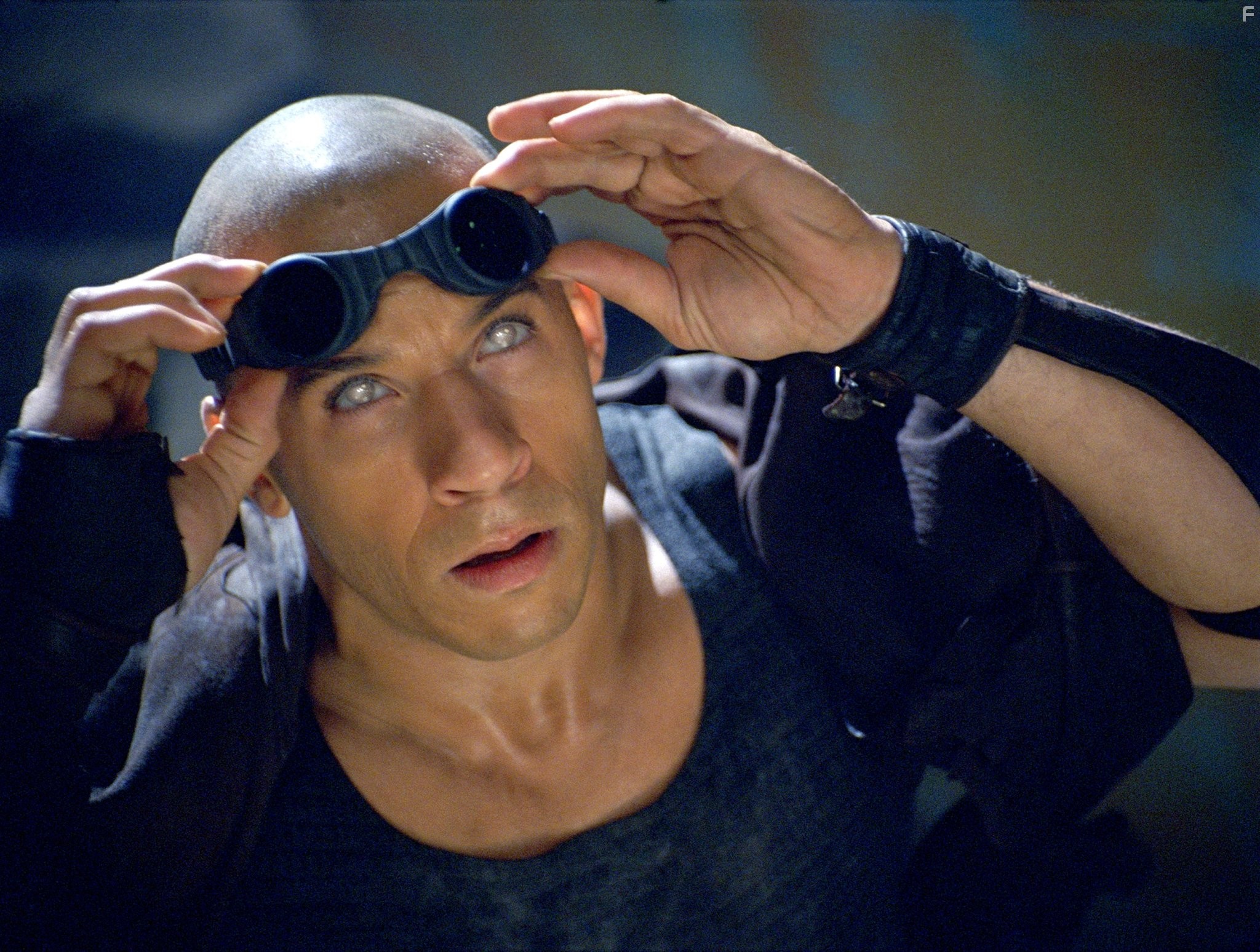 Vin Diesel in Хроники Риддика (2004)