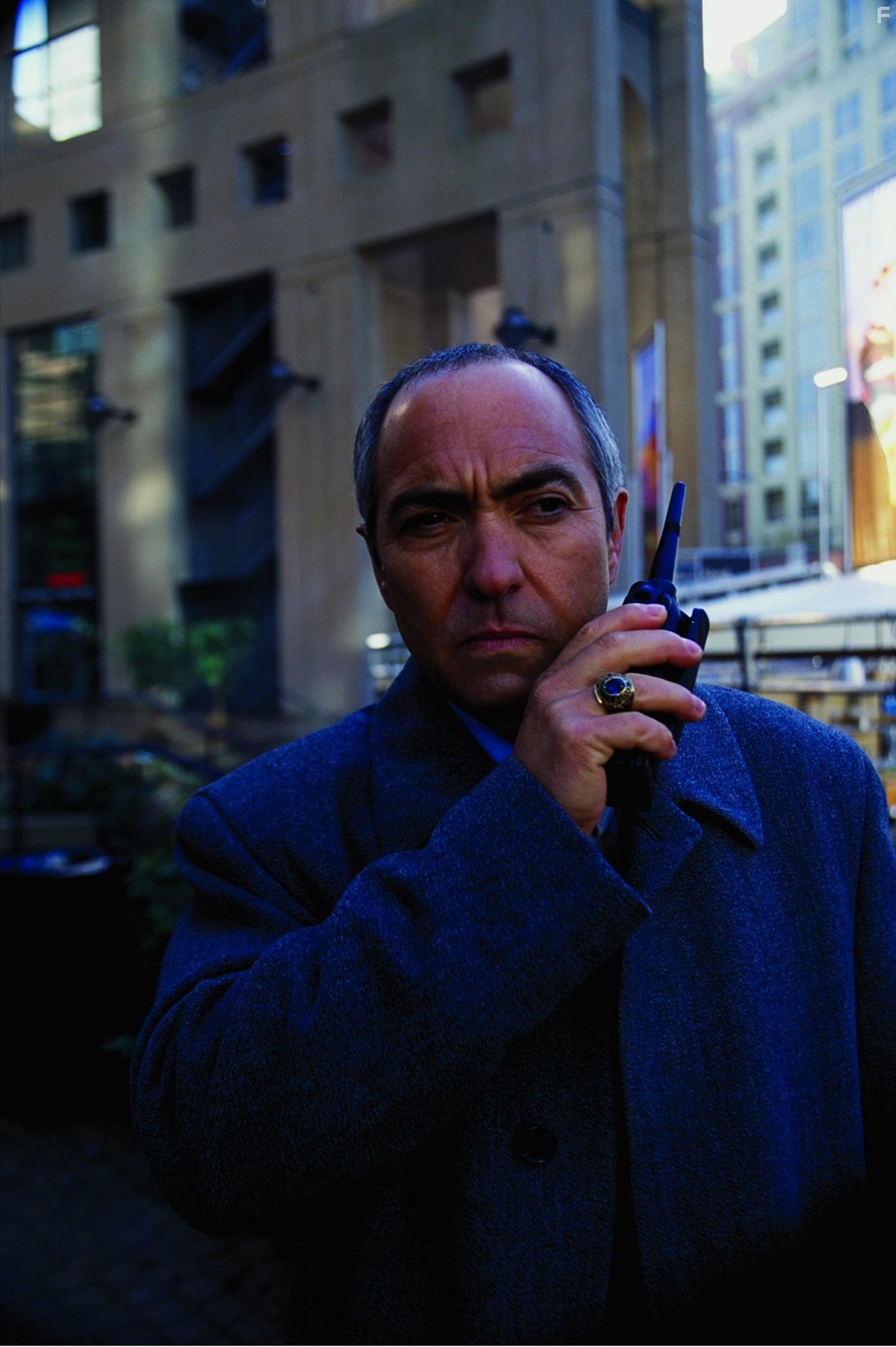 Miguel Sandoval in Баллистика: Экс против Сивер (2002)