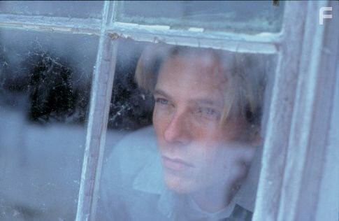 Sean Cw Johnson in Одним глазком (2002)