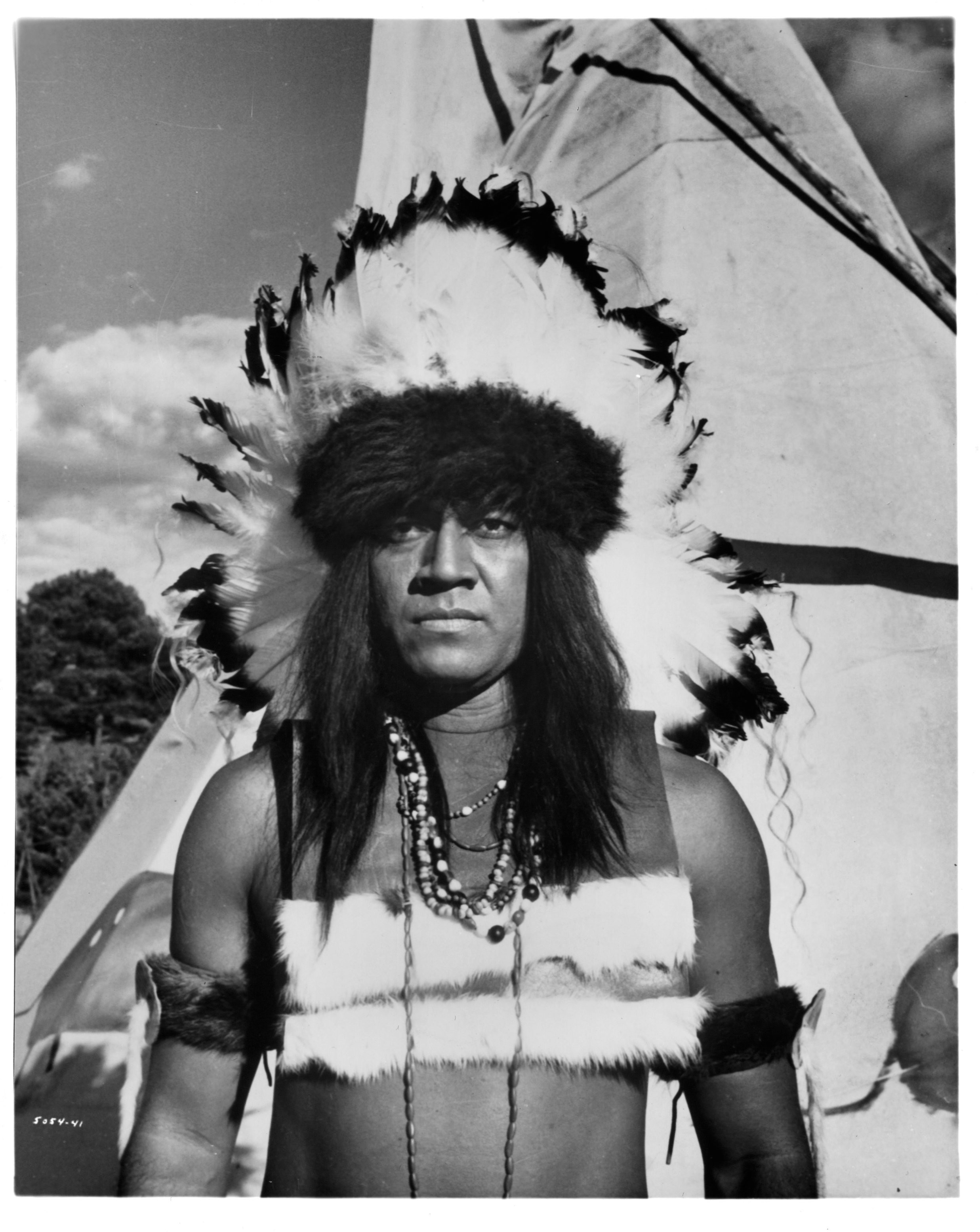 Manu Tupou in Человек по имени Конь (1970)