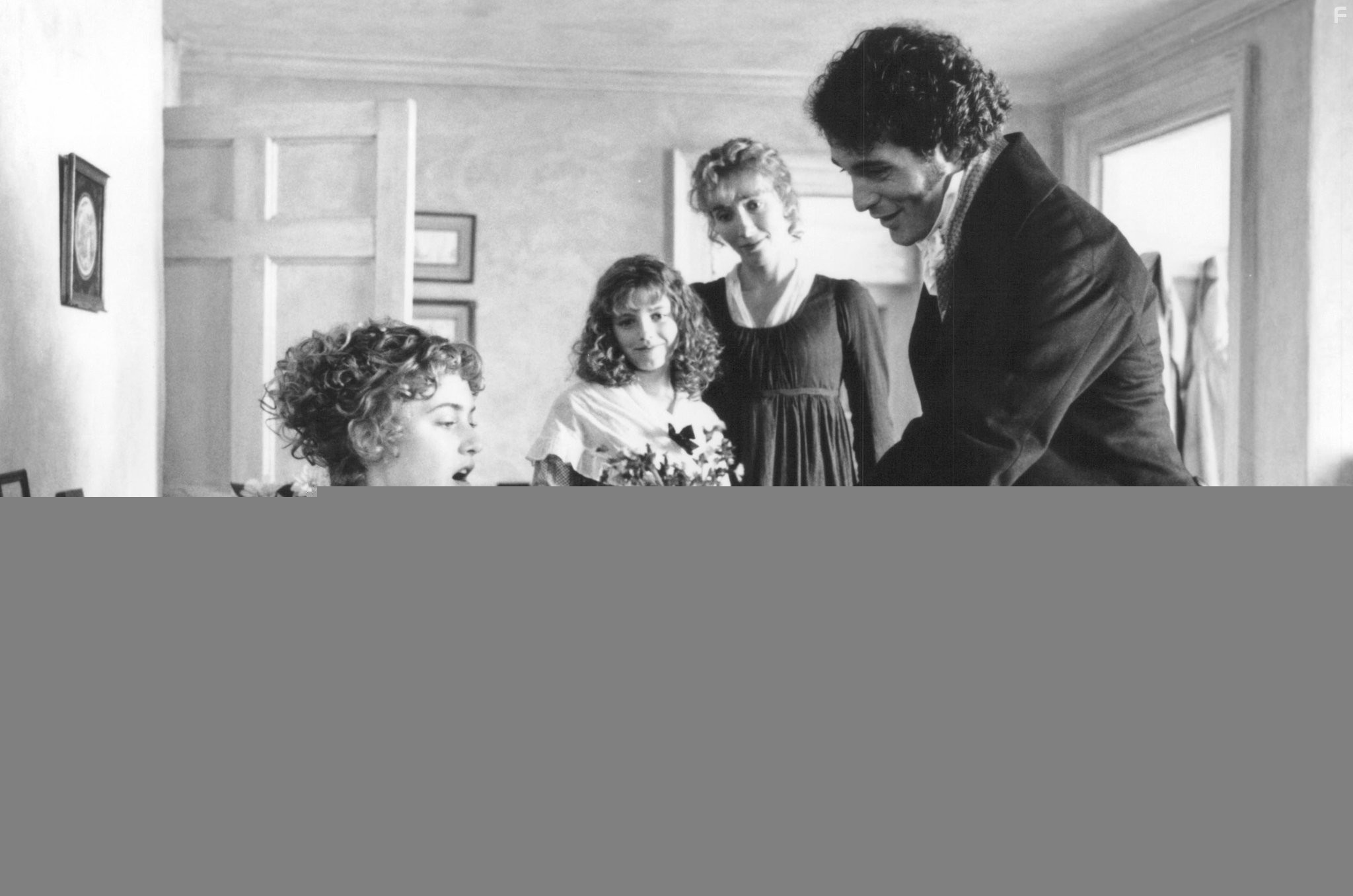 Emma Thompson, Kate Winslet, Emilie Fran?ois, and Greg Wise in Разум и чувства (1995)