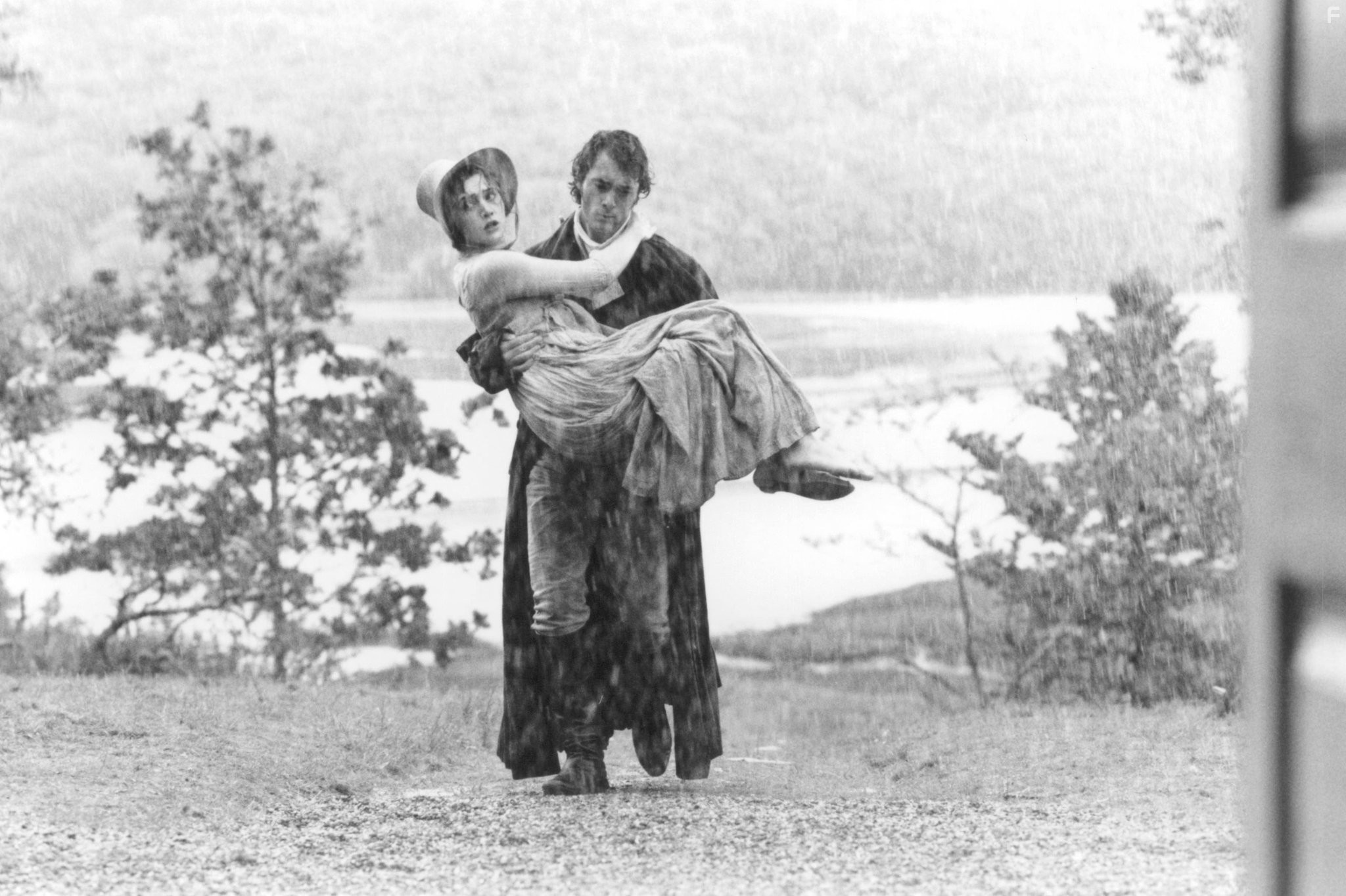 Kate Winslet and Greg Wise in Разум и чувства (1995)