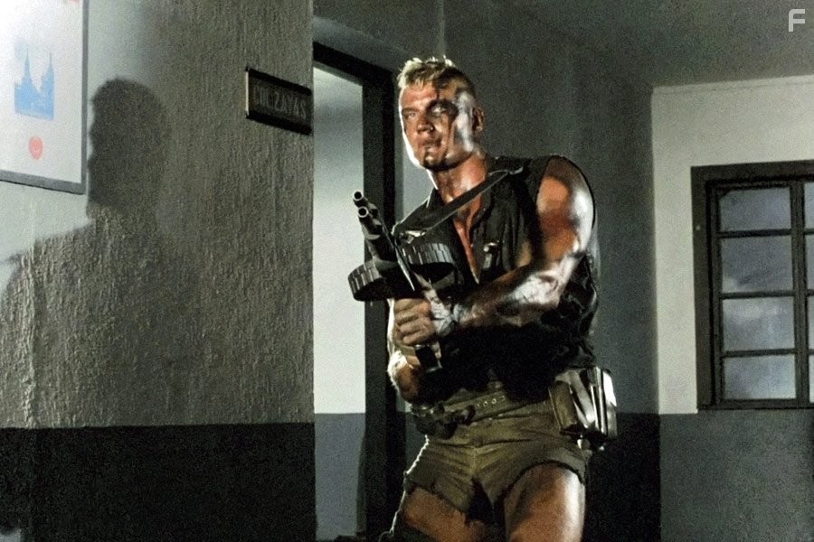 Dolph Lundgren in Красный скорпион (1988)
