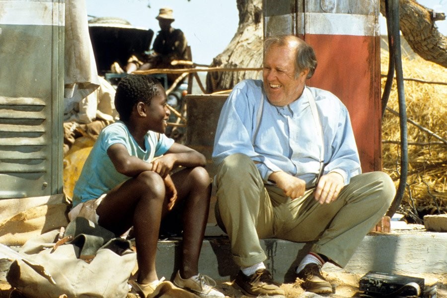 M. Emmet Walsh in Красный скорпион (1988)