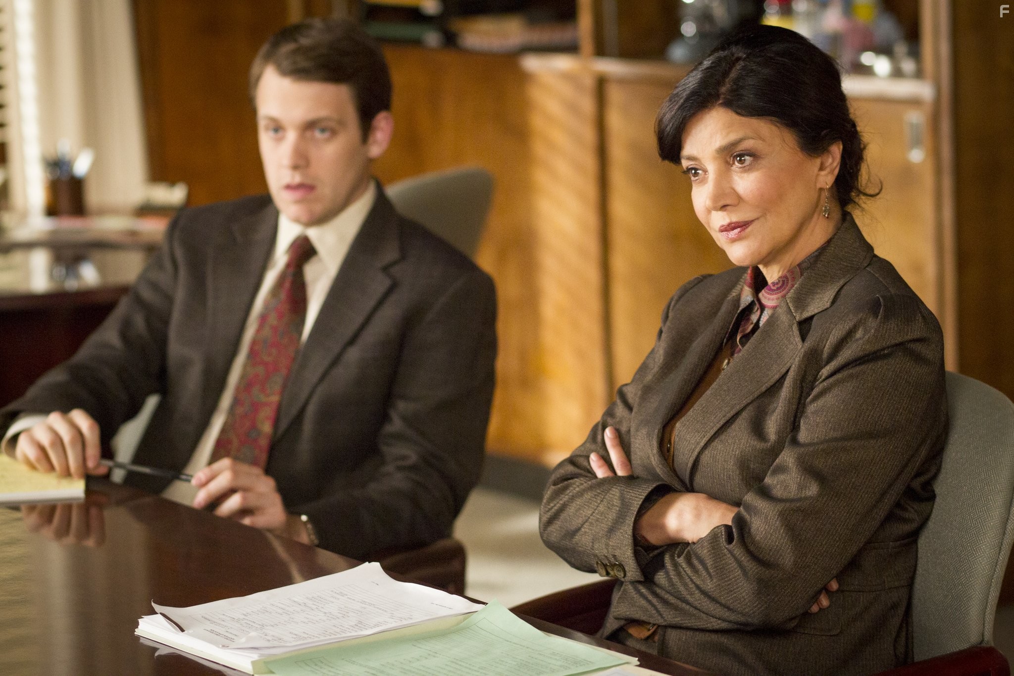 Shohreh Aghdashloo and Michael Arden in Странная жизнь Тимоти Грина (2012)