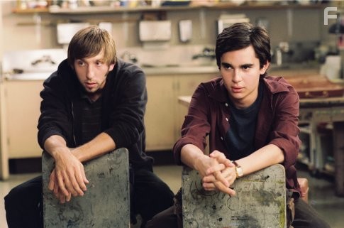 Joel David Moore and Max Minghella in Реклама для гения (2006)