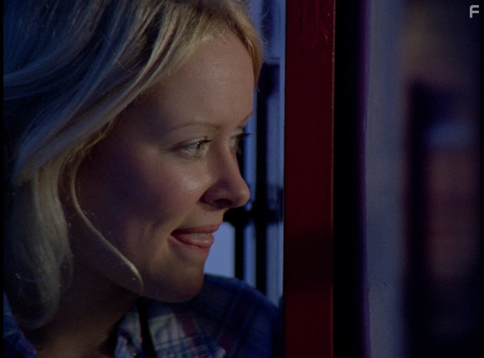 Jane Lyle in Остров смерти (1976)