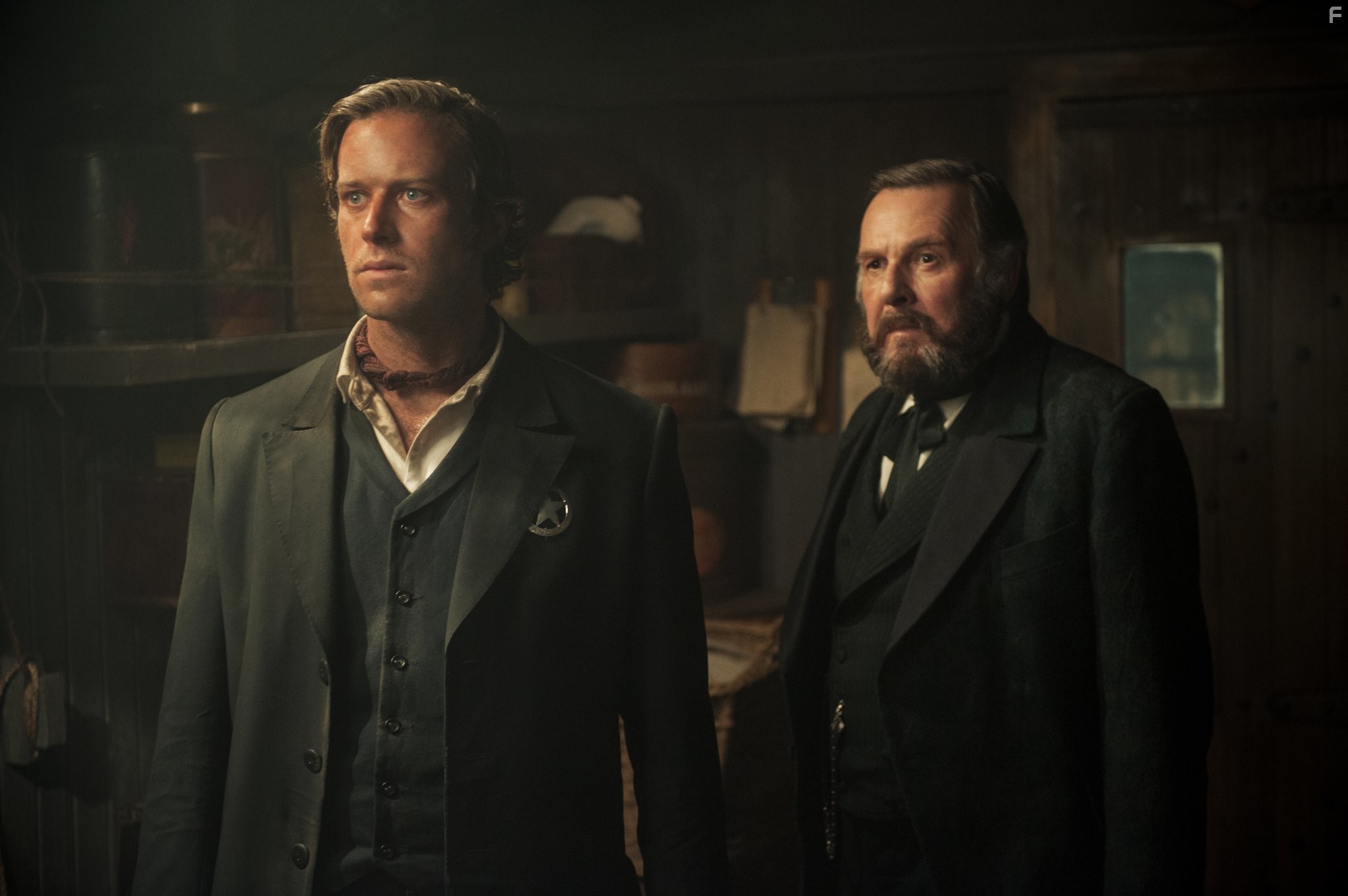 Tom Wilkinson and Armie Hammer in Одинокий рейнджер (2013)