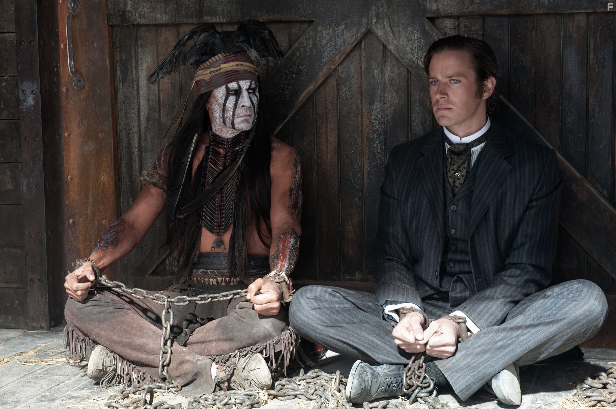 Johnny Depp and Armie Hammer in Одинокий рейнджер (2013)