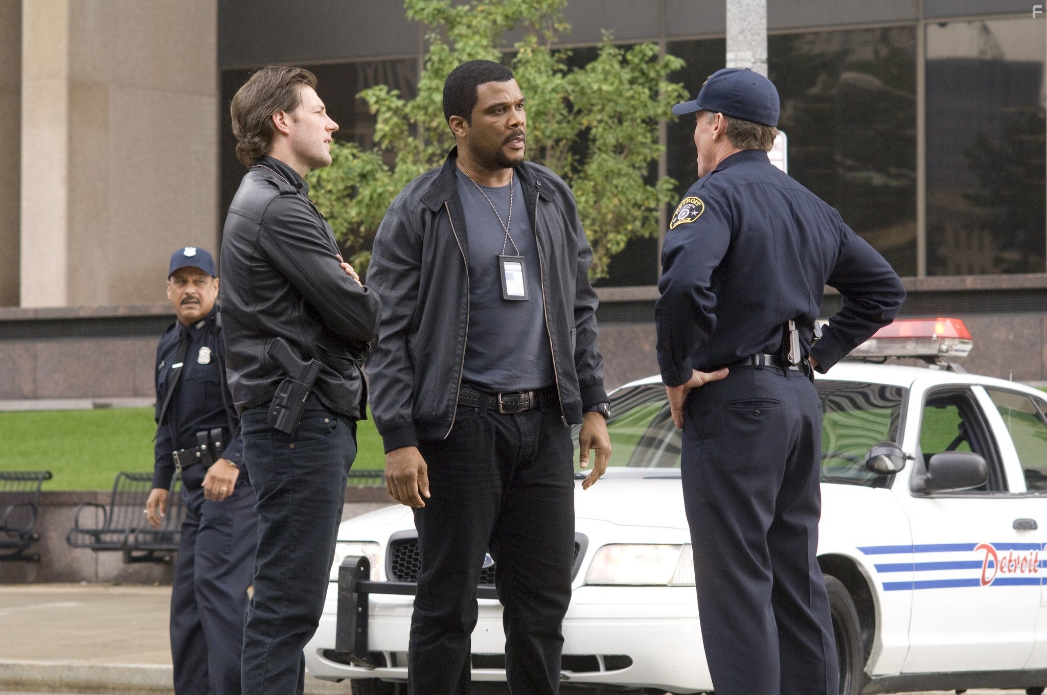 John C. McGinley, Edward Burns, and Tyler Perry in Я, Алекс Кросс (2012)