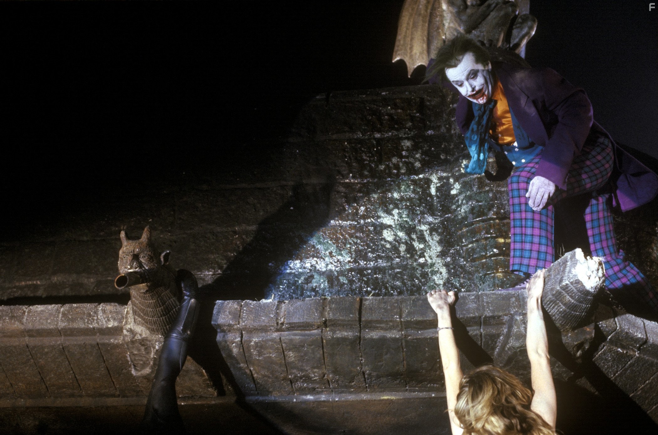 Kim Basinger and Jack Nicholson in Бэтмен (1989)