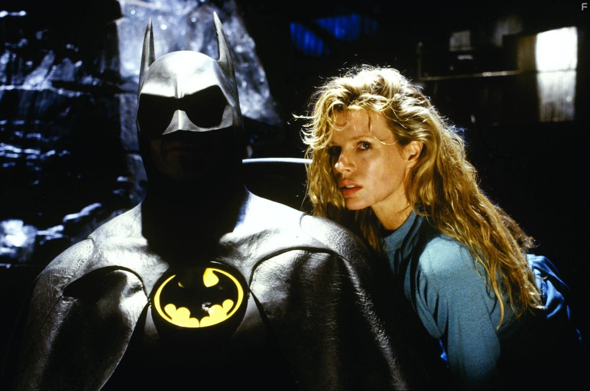 Kim Basinger and Michael Keaton in Бэтмен (1989)