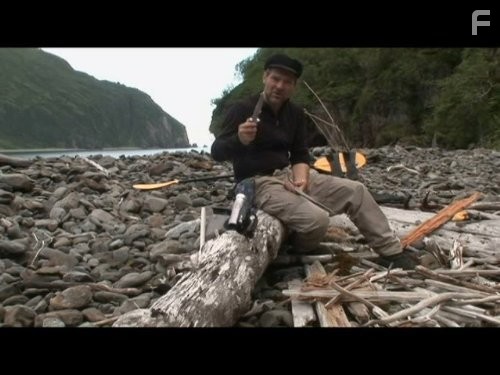 Les Stroud in Наука выживать (2004)