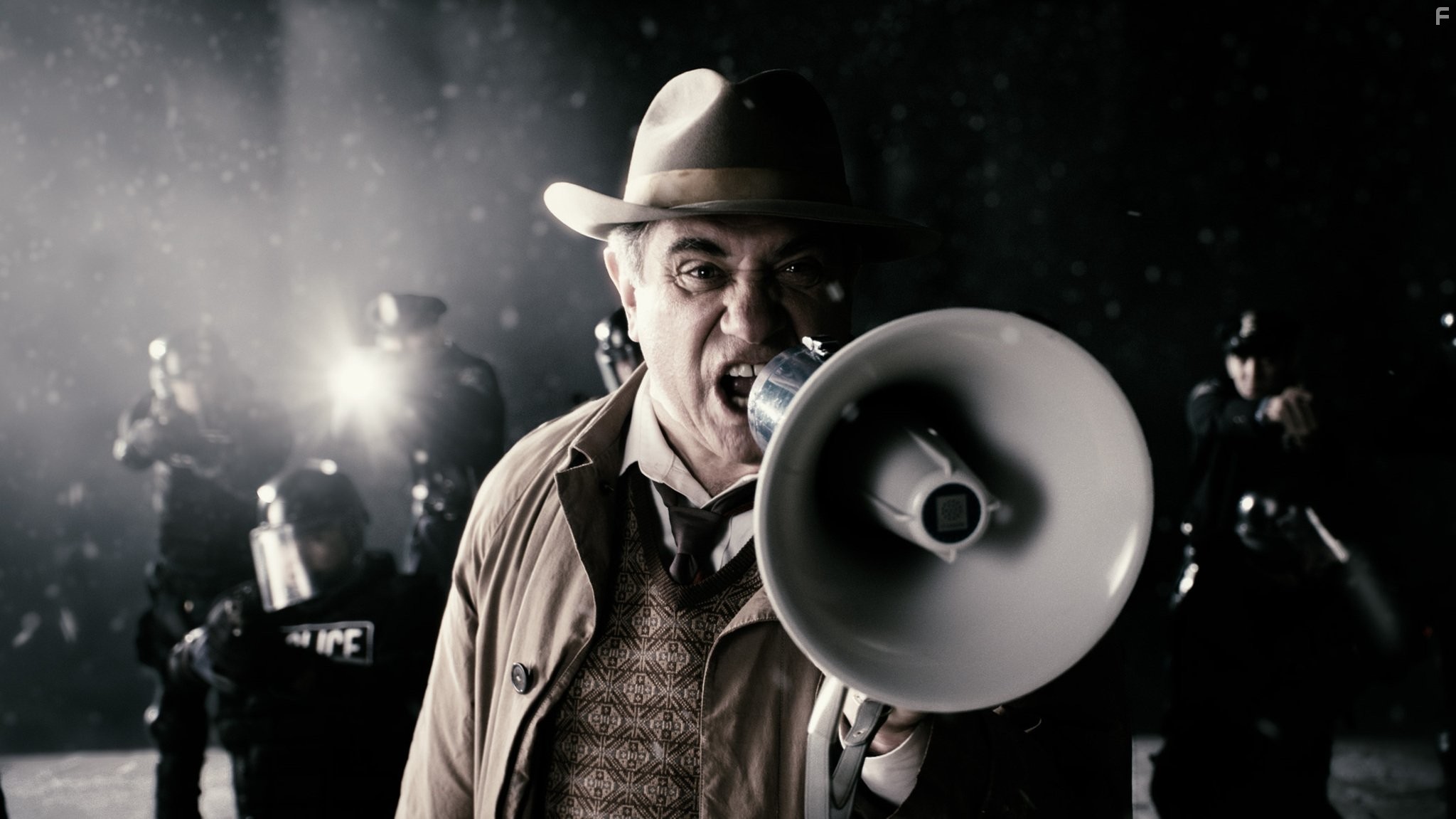 Dan Lauria in Мститель (2008)