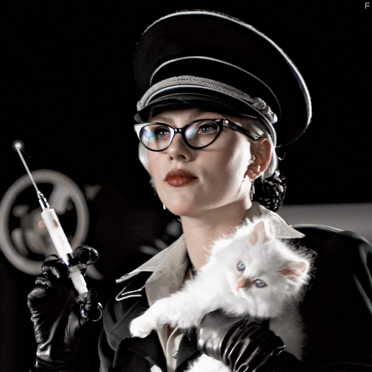 Scarlett Johansson in Мститель (2008)