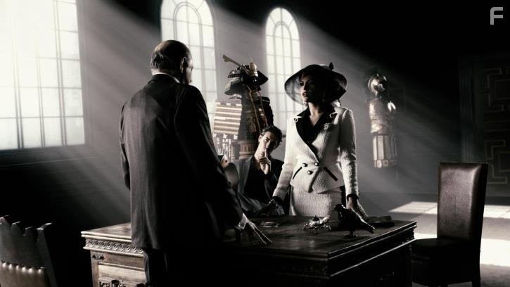 Eva Mendes in Мститель (2008)