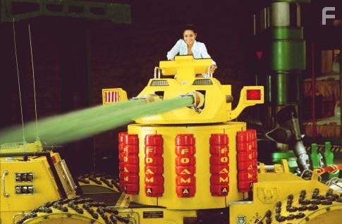 Vanessa Hudgens in Предвестники бури (2004)