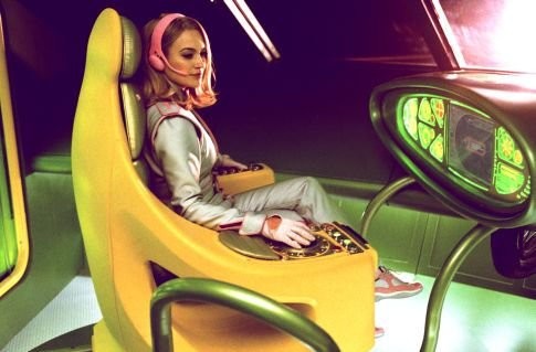 Sophia Myles in Предвестники бури (2004)