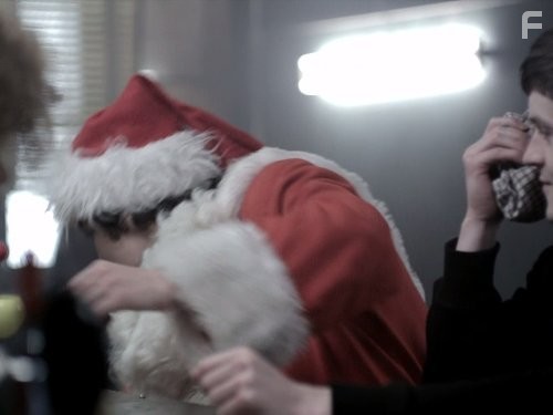 Robert Sheehan and Iwan Rheon in Плохие (2009)