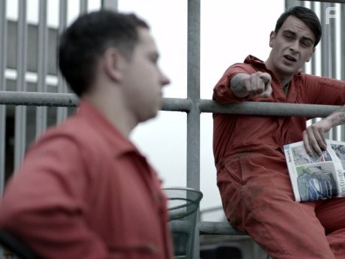 Joseph Gilgun and Nathan McMullen in Плохие (2009)