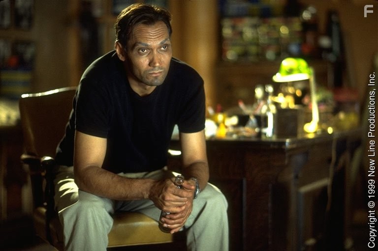 Jimmy Sm,its stars as Arturo Ortega