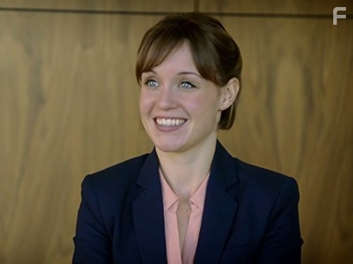 Молодая мамаша (2012)