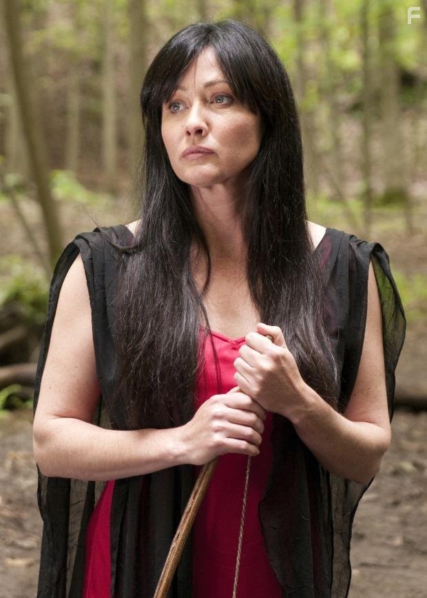 Shannen Doherty in Witchslayer Gretl (2012)