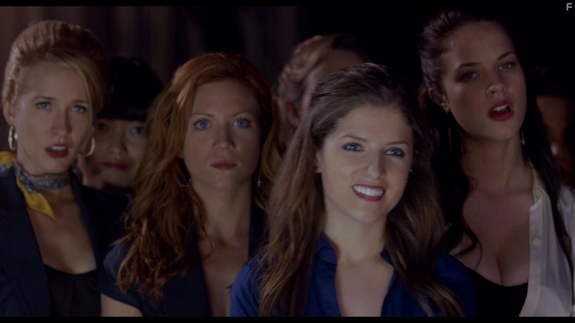 Anna Kendrick, Brittany Snow, Anna Camp, Hana Mae Lee, and Alexis Knapp in Идеальный голос (2012)