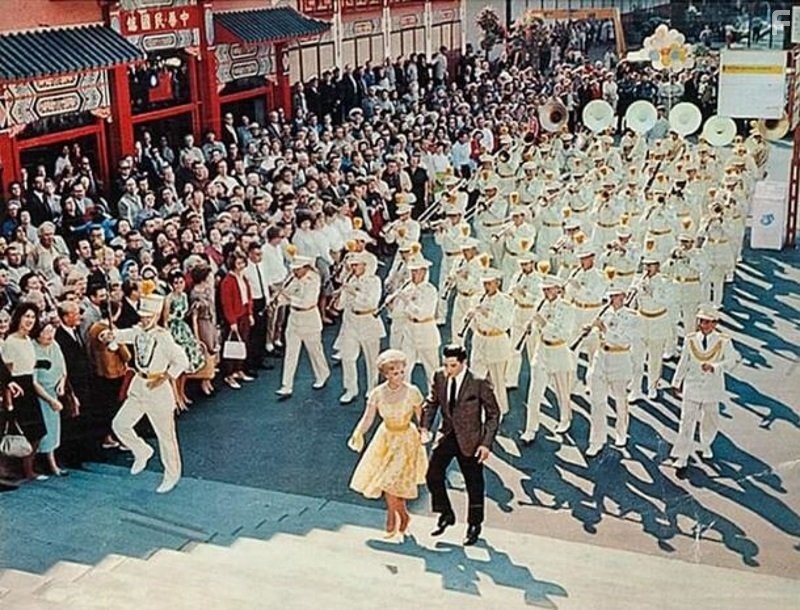 Elvis Presley and Joan O'Brien in Это случилось на Всемирной ярмарке (1963)