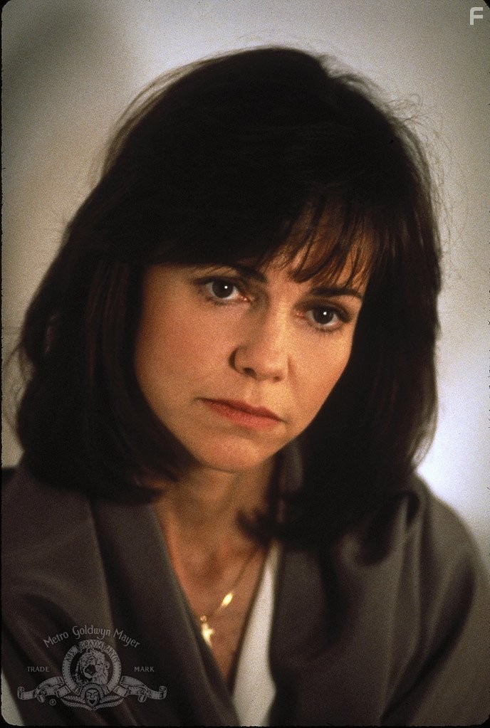 Sally Field in Только не без моей дочери (1991)