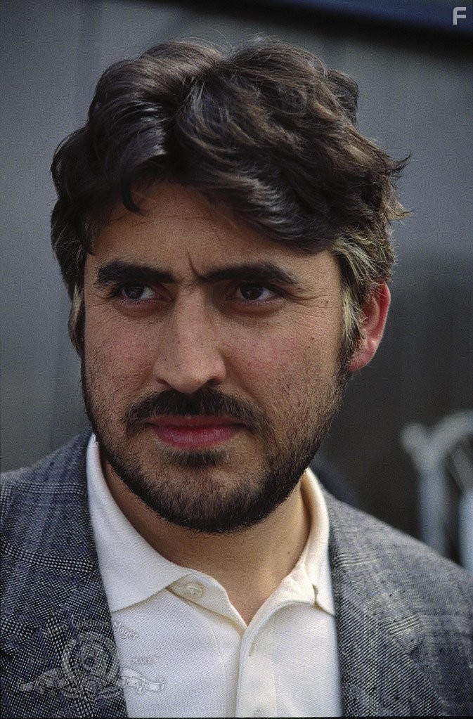 Alfred Molina in Только не без моей дочери (1991)