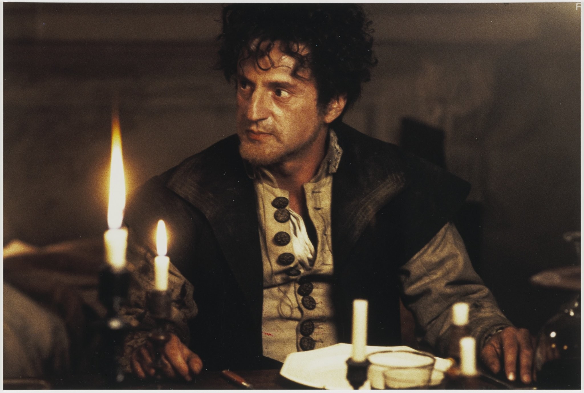 Daniel Auteuil in Королева Марго (1994)