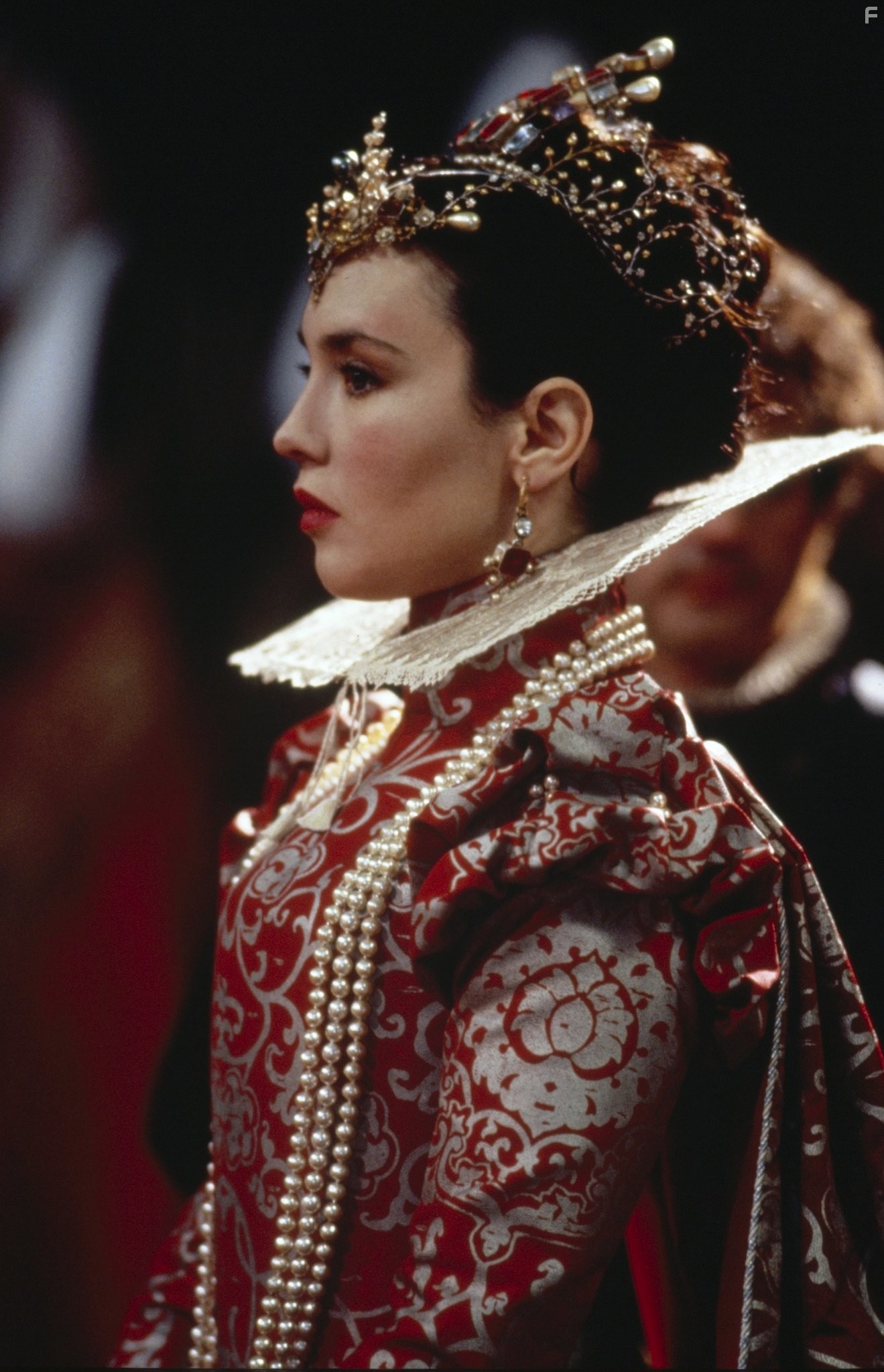 Isabelle Adjani in Королева Марго (1994)