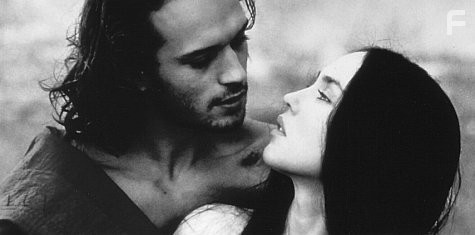 Isabelle Adjani and Vincent Perez in Королева Марго (1994)