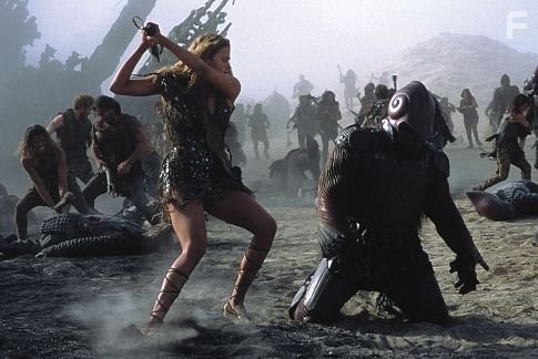 Estella Warren in Планета обезьян (2001)