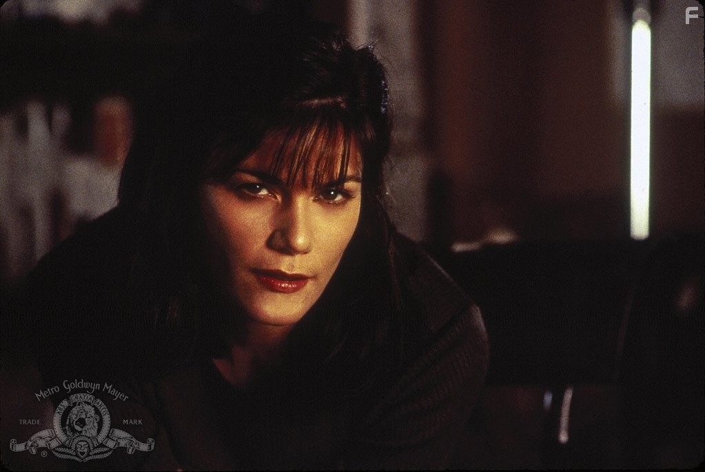 Linda Fiorentino in Незабываемое (1996)