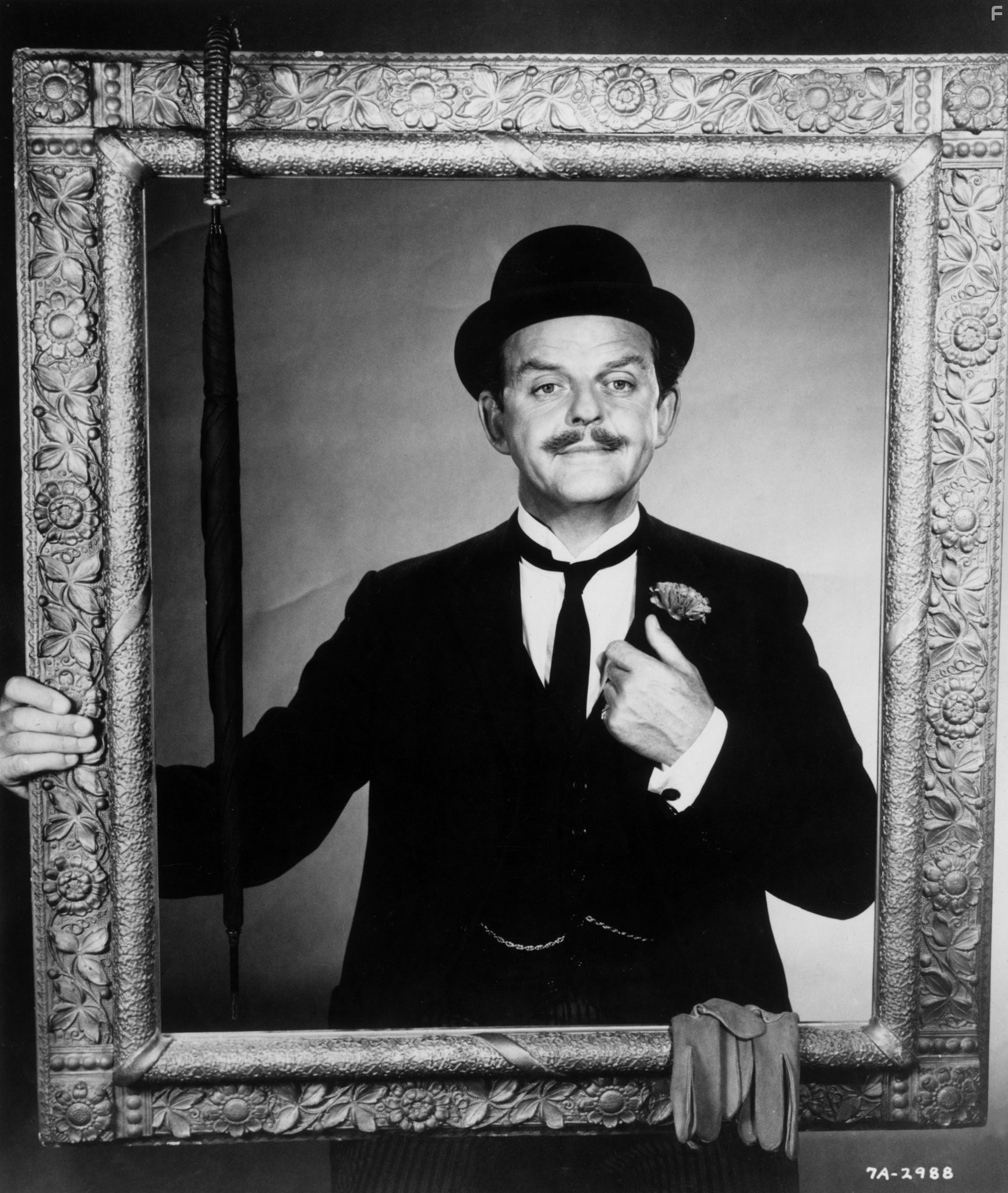 David Tomlinson in Мэри Поппинс (1964)