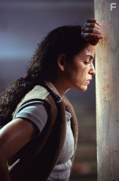 Julianna Margulies in Корабль-призрак (2002)