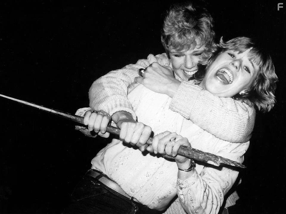 Adrienne King and Betsy Palmer in Пятница 13 (1980)