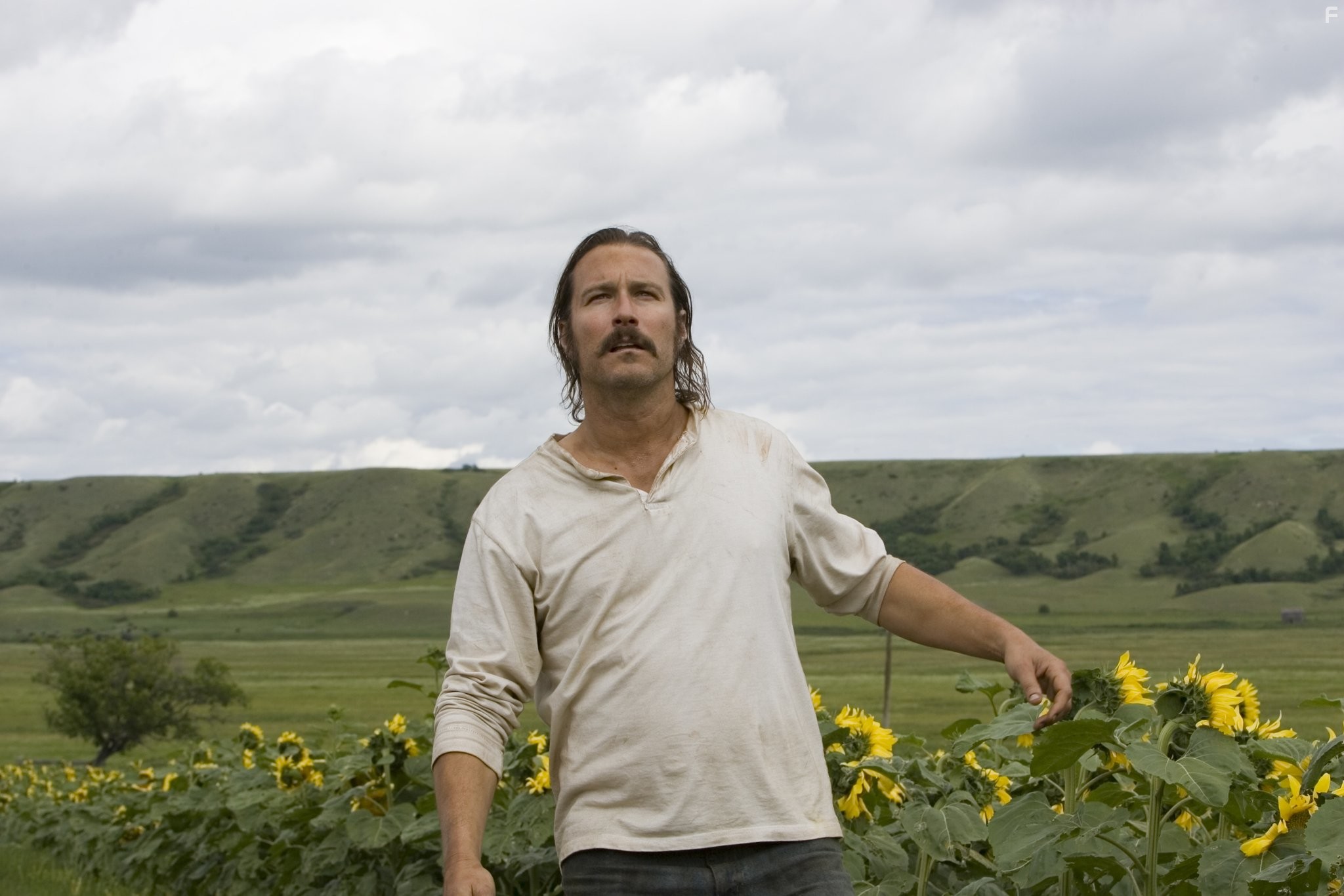 John Corbett in Посланники (2007)