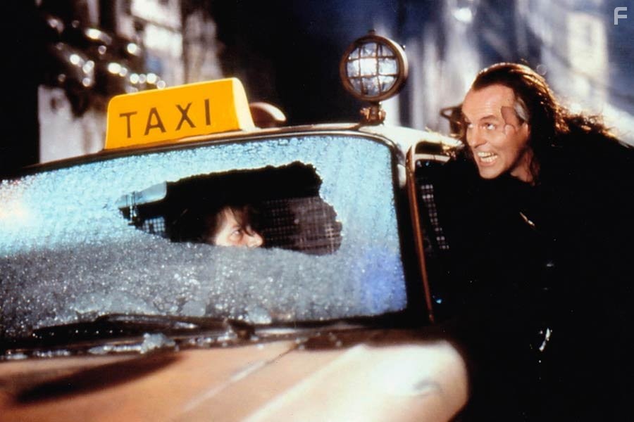 Michael Ironside and Virginia Madsen in Горец 2: Оживление (1991)