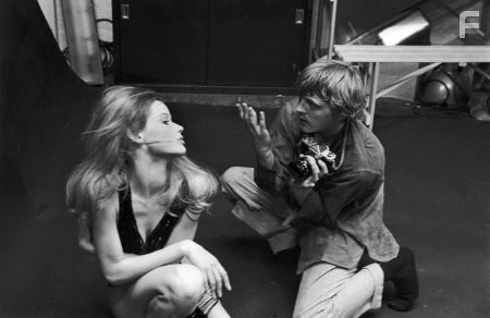 "Blowup" David Hemmings, Veruschka von Lehndorff 1966 MGM
