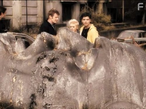 Портал юрского периода (2007)