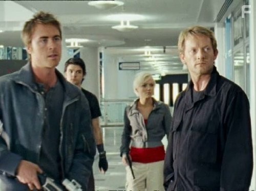 Douglas Henshall, Andrew Lee Potts, James Murray, and Hannah Spearritt in Портал юрского периода (2007)