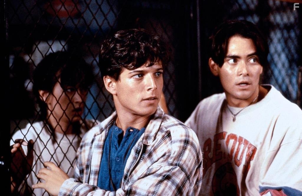 Mark Dacascos and Scott Wolf in Двойной дракон (1994)
