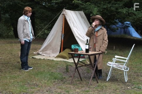 Rupert Grint and Julie Walters in Уроки вождения (2006)