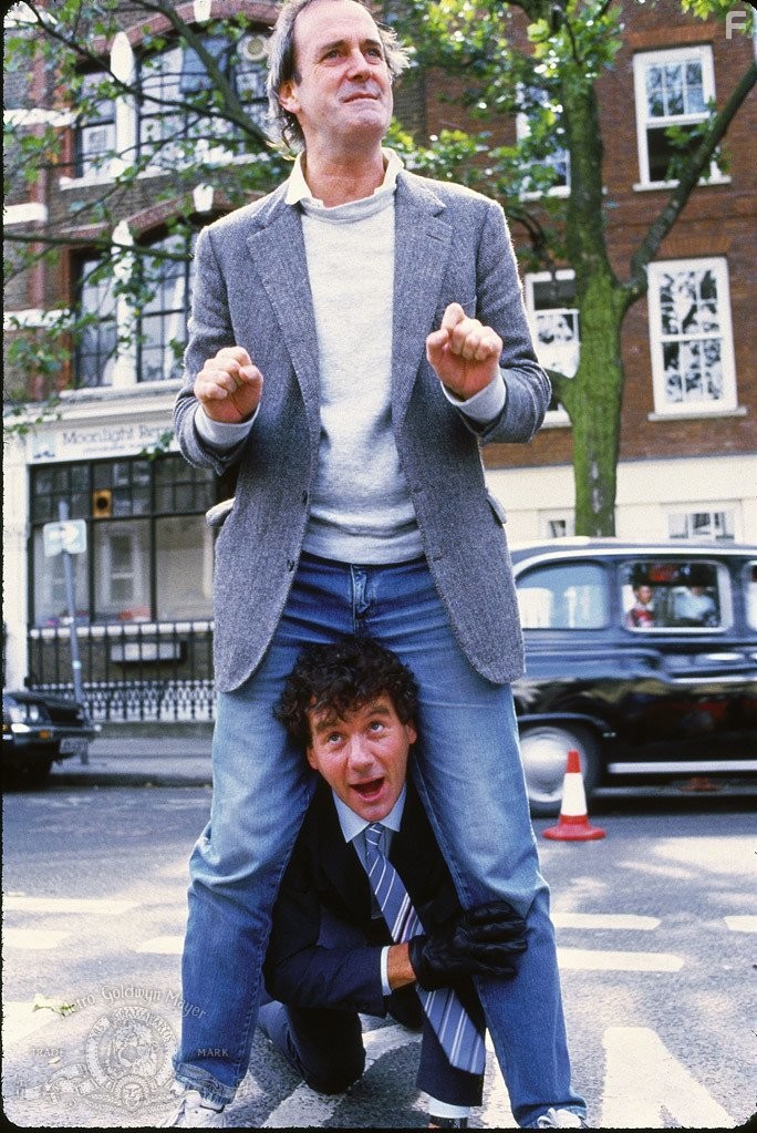 John Cleese and Michael Palin in Рыбка по имени Ванда (1988)